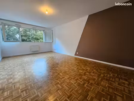 appartement villeurbanne république gratte-ciel proche lyon 6ème / la doua