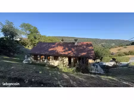 maison 8 pièces 106 m²