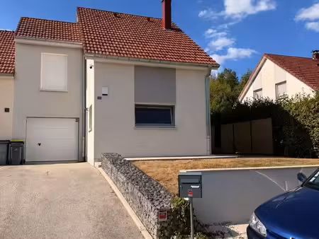 maison contemporaine 110 m² – 3 chambres – garage – vue forêt – terrain 349 m² – noël-cern