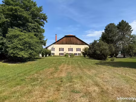 maison 14 pièces 308 m²