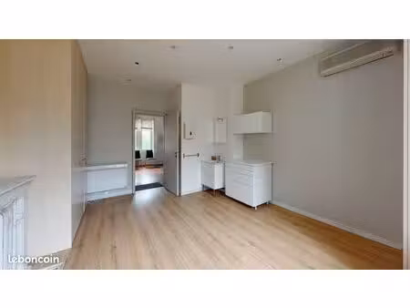 local commercial 60 m² besancon