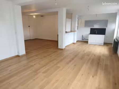 maison de ville avec très grand garage de 125m² idéal investisseur ou artisan montélimar
