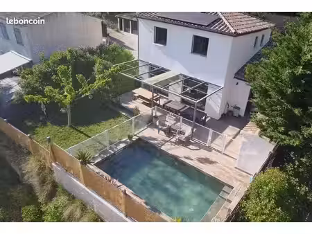 villa contemporaine 142m² - piscine -jacuzzi -aucun travaux