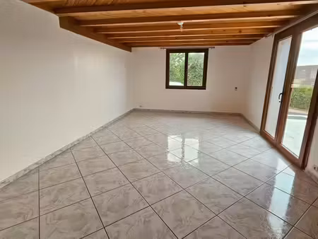 secteur valdahon/morteau – appartement 90 m²/garages/terrasse