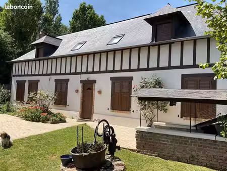 propriété six pièces avec gîte de 33 m²