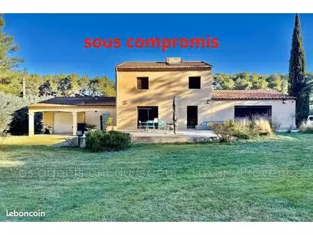 villa 6 pièces 200 m²
