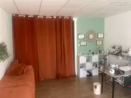 local commercial