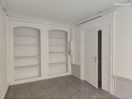 local commercial / bureau à louer – centre-ville d’évreux (13 93 m²)