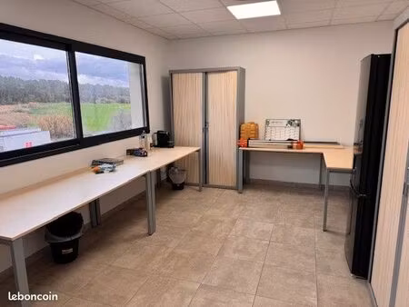 bureaux 19 m² lambesc