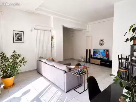 appartement 3 pièces 76 m²