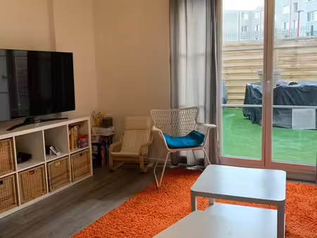 duplex 60 m² – 2 chambres – jardin 40 m² – parking – proche a13