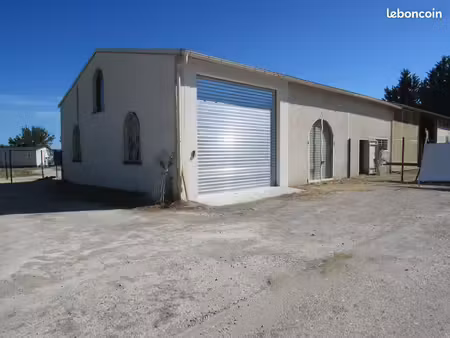 entrepôt 140m² sur 500m2 de terrain