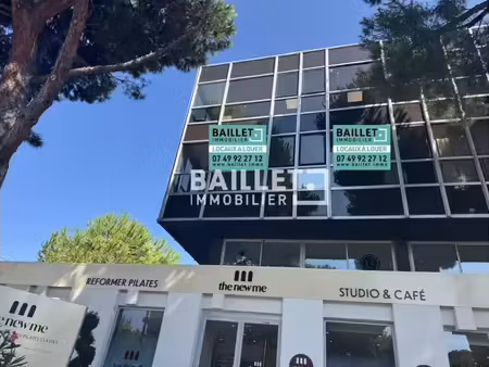 location bureaux 107 m²