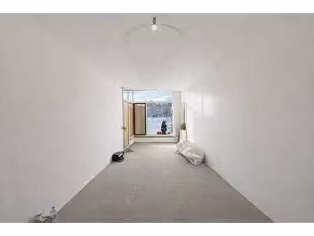 rez commercial