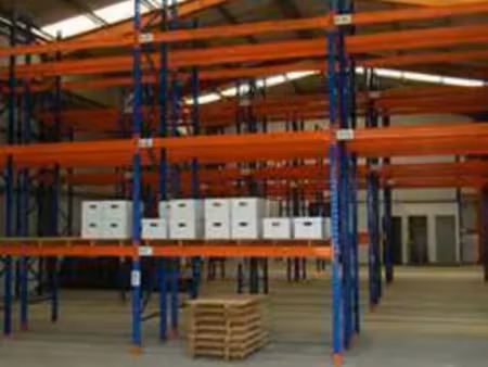 location local industriel 400 m² à sainte-suzanne (97441)