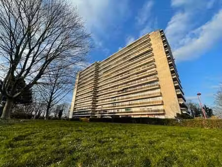 parc privatif - peb b - bon état !!
