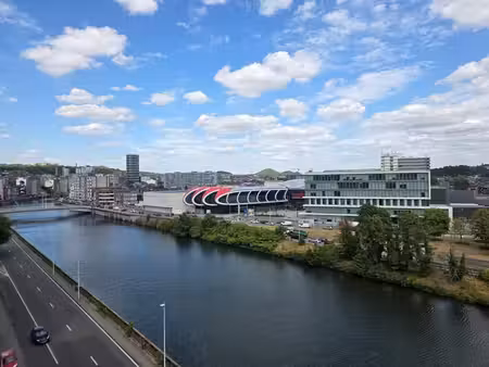 prox médiacité/boverie  appart. rénové 2 ch.