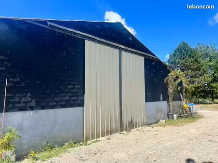 à louer – espace de stockage 100 m² dans un entrepôt – accès d786
