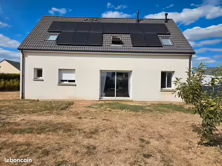 maison familiale 131m² - 4 chambres + bureau - suite parentale rdc & panneaux solaires