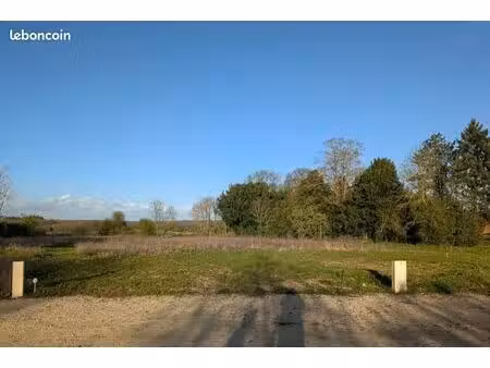 terrain à bâtir de 703 m² à bercheres-saint-germain (28)