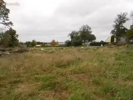 terrain 360 m² plouigneau