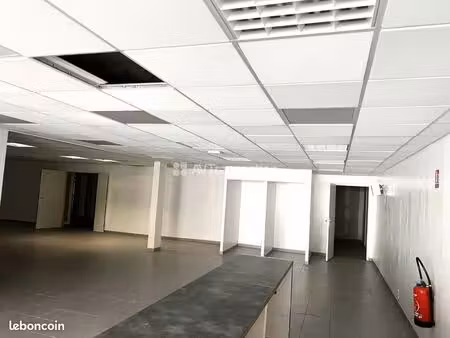 a vendre   vernon ( 27200 ) local commercial 426 m2