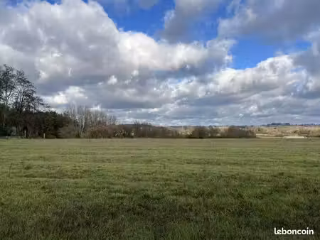 terrain 486 m² virelade