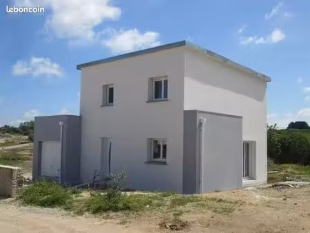 maison 80 m² pont aven
