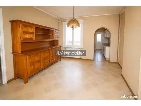 maison 6 pièces 137 m²