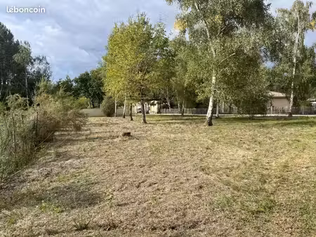 terrain 1 094 m² vensac