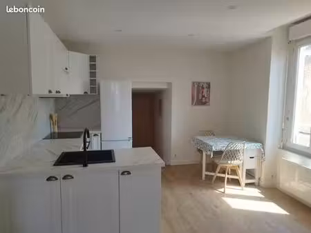 f3 lumineux de 52 m² – 2 chambres – dpe d – quartier gambetta / vauban