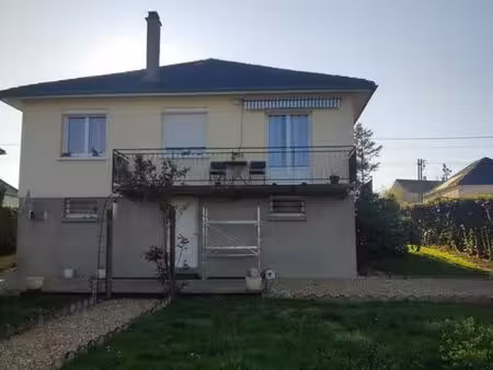 maison montval sur loir