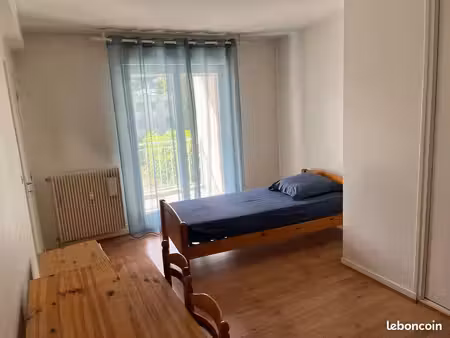 f1 bis meublé 31 m2 besancon rue grosjean (gare viotte)