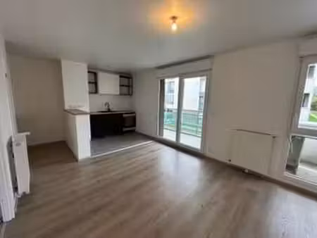 location appartement 2 pièces à cesson-sévigné (35510) : à louer 2 pièces / 41m² cesson-sé