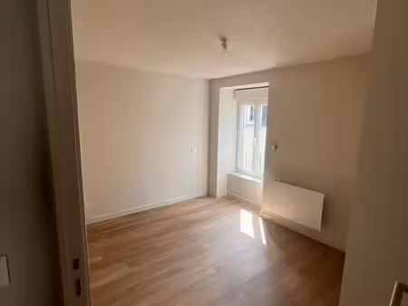 a louer appartement neuf 35m² plein centre ville