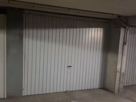 box garage