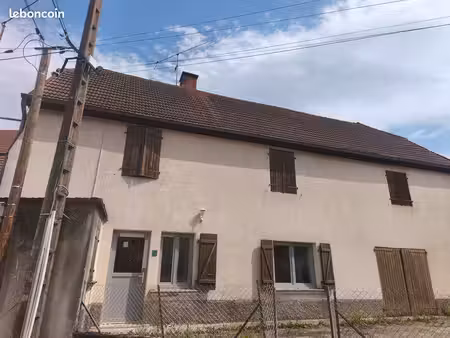 maison individuelle avec dépendance