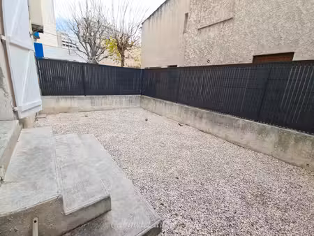 marseille 4ème boulevard dahdah t3 de 65 92 m2 avec terr