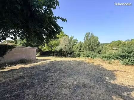 terrain 376 m² mons