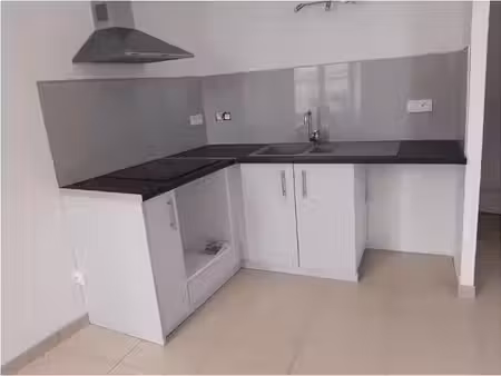 location appartement 2 pièces 38 m² à anduze (30140)  482 €