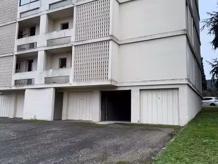 garage individuel 31520