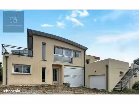 maison 6 pièces 102 m²