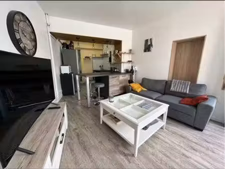 à louer – maison de ville meublé t2/t3 de 50 m² – quartier pont neuf  poitiers