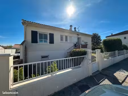 vend maison - 85 m2 hab + 70 m2 de sous sol