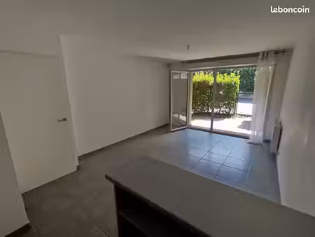 appartement rez de chaussé - 2 pièces - 42 m²