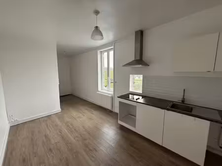 location appartement 3 pièces 51 m² à rousies (59131)  580 €