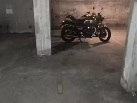 lot de 2 parkings motos