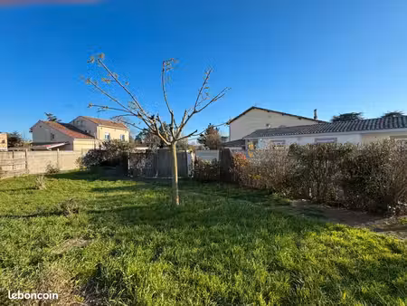 terrain 955 m² baziege