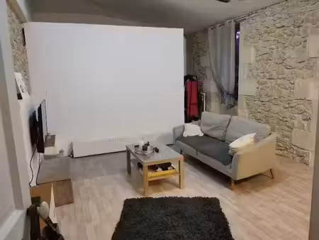 location appartement 1 pièce à castets-en-dorthe (33210)  580 €