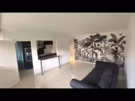 appartement 79m2 et terrasse 32m2